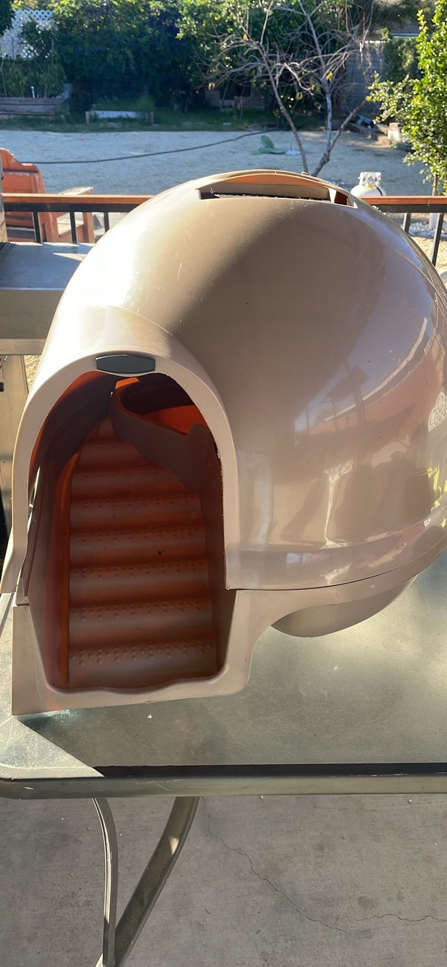 Dome Cat Litter Box + Cat Tree