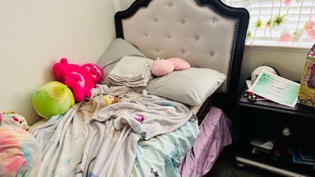 Free kids bedroom set