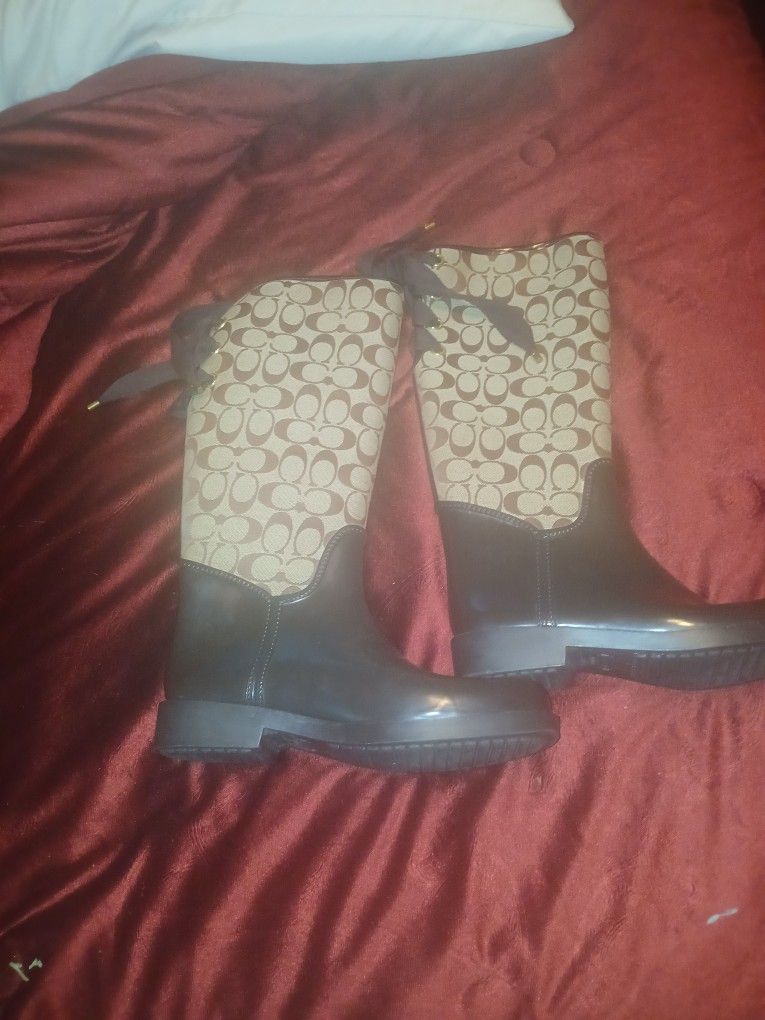 Coach Boots New