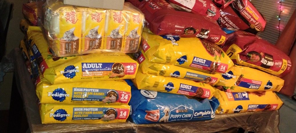 dog And Cat Food,Comida De Perros I Gatos