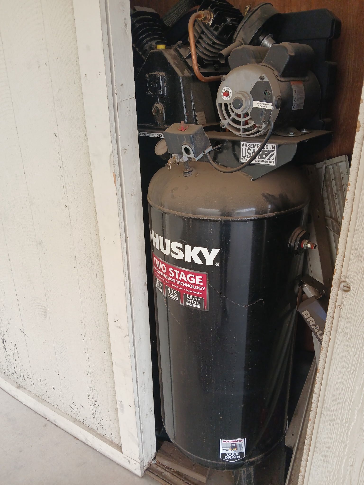 Husky 60 Gal Air Compressor