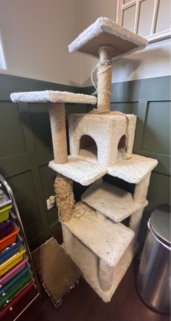 Cat Tree (free)