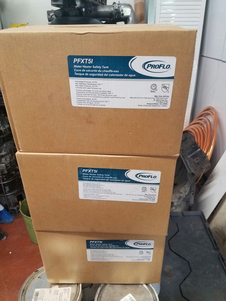 Plumbing water heater safety tank for Sale in Coral Springs, FL - OfferUp