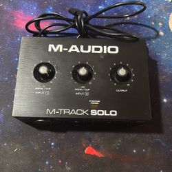Audio M-Track Solo – USB Audio Interface for Recording, Streaming and Podcasting with XLR, Line and DI Inputs  - Will Be Thrown Away In A Few Days