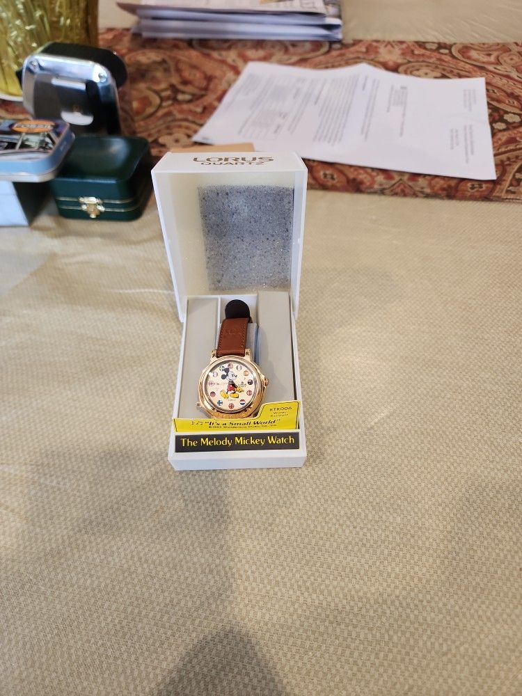 Rare Vintage Lorus Musical Mickey Watch