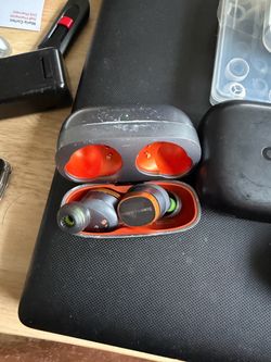 2026 pi8 McLaren b&w, Bowers and Wilkins flagship ANC earbuds pi8 Mclarin edition 2026 $500+