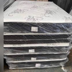 Full size mattress / Colchon matrimonial