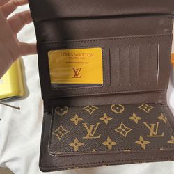 LOUIS VUITTON