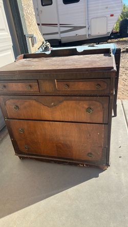 Vintage dresser