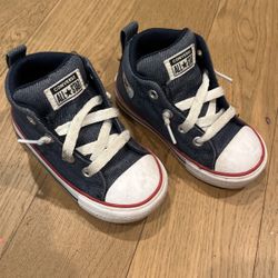 Baby boy, converse, size 6