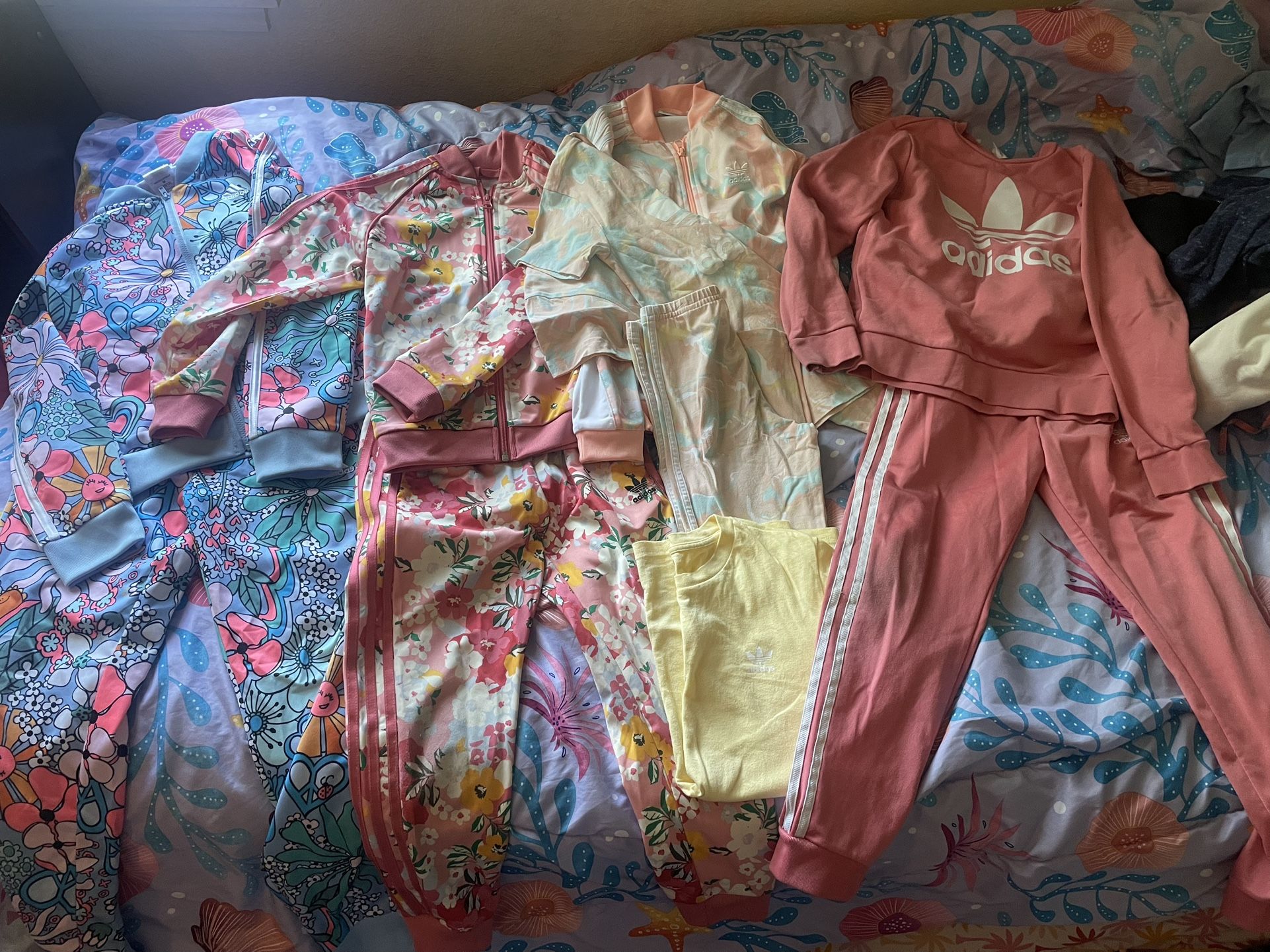 Girls Clothing Lot Size Med/large
