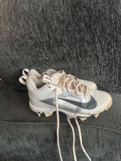 Nike softball Cleats