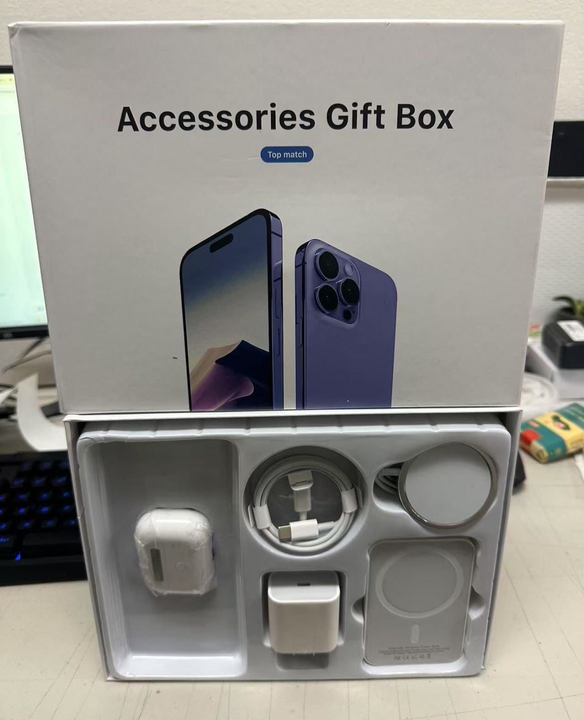 Accessories Gift Box (chargers,headphones,etc.)