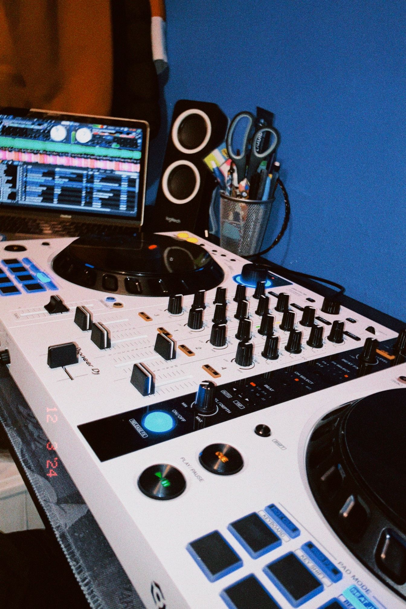 Pioneer DDJ FLX-6 WHITE EDITION