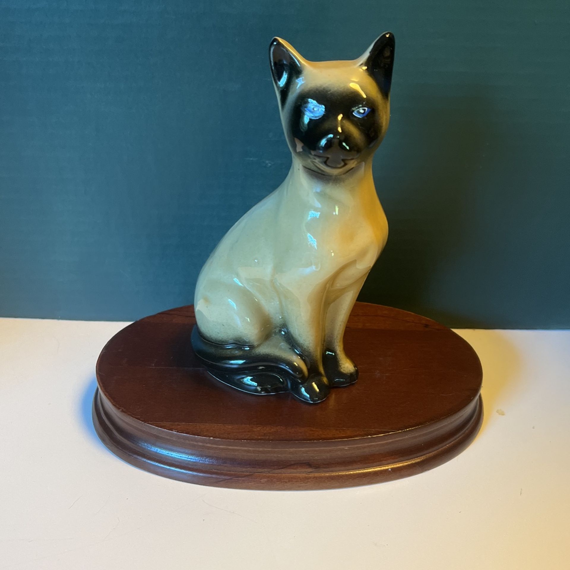 Siamese Cat Figurine