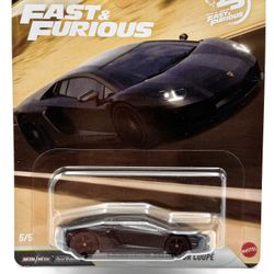 Hot Wheels Premium 1:64 Scale Diecast Model - Lamborghini Aventador Coupe 