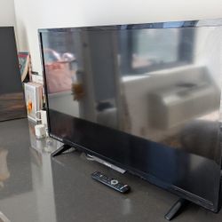 Moving Sale – Full Apartment Setup (Bed, Mattress, Dining Set, TV + More) – Pickup April 29/30