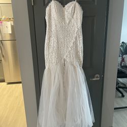 XL Wedding Dress (size 12/14)