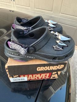 Black panther crocs 11c