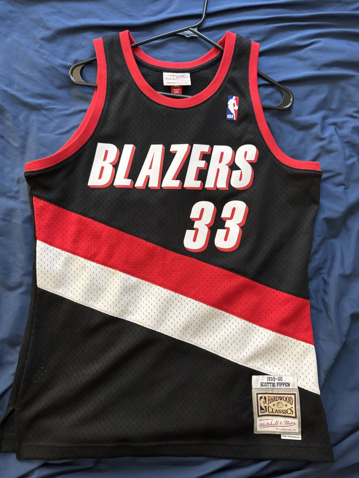 Mitchell & Ness Scottie Pippen Jersey. Size M