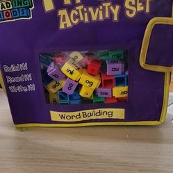 Learning Resources Phonics Activity Set Word Building 