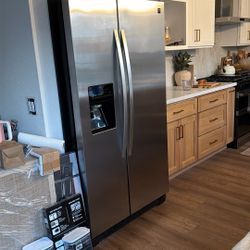 Kenmore Refrigerator 