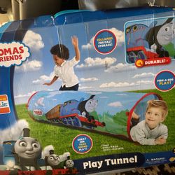 Thomas The Train Play Tunnel