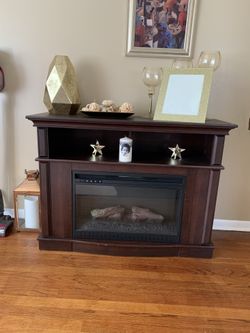 Fireplace & Dining Room Table