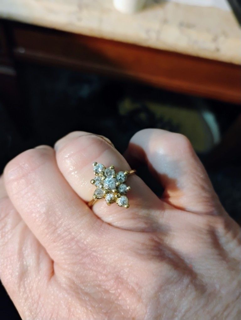 Beautiful Vintage Sterling Diamond Ring