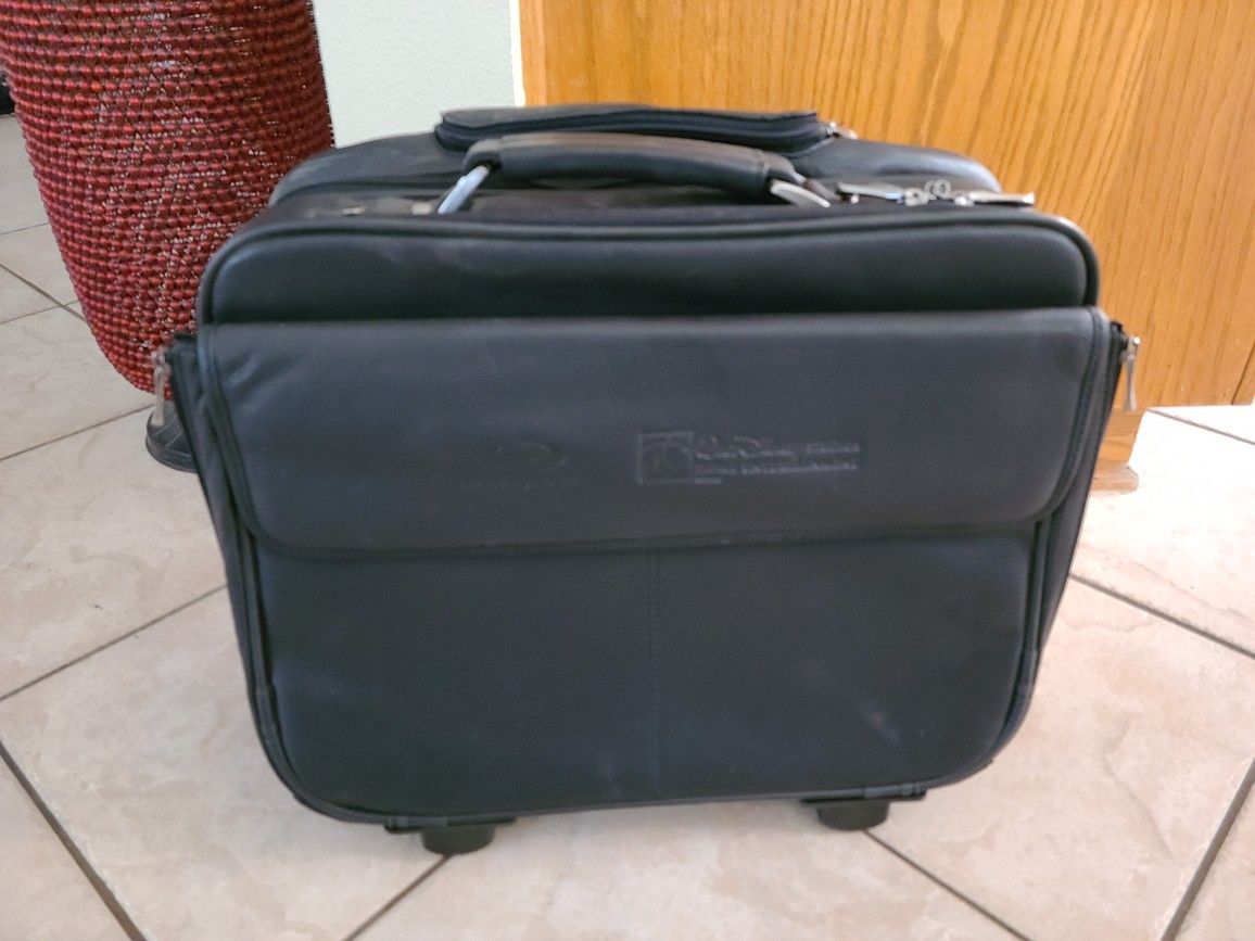 Bellino Rolling Briefcase