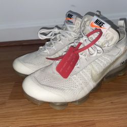 Off-White x Nike Air VaporMax Size 9