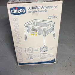 Baby Bassinet, Great Condition