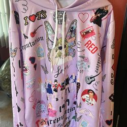 New XL Taylor Swift Sweatshirt With Hood And Cat Ears 