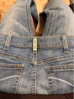Women’s Ariat jeans size 27R