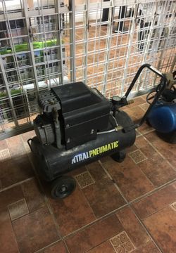 Centralpneumatic compressor