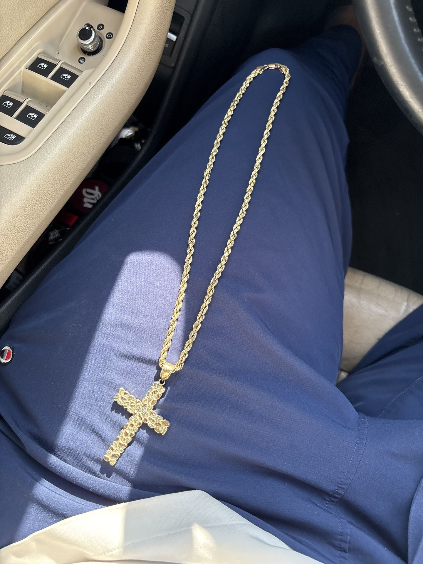 10k Gold pendent Only Not Chain