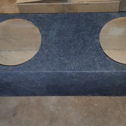 Custom-Made 12" Dual Subwoofer 'Ported/Vented' Carpeted Box