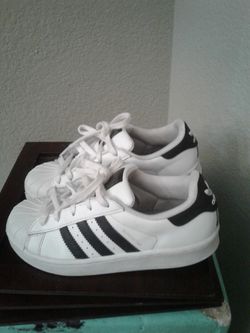 Girls Addidas Size 13.5
