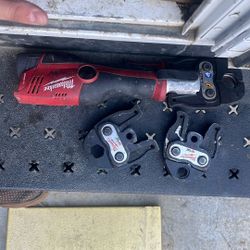 M12 Pro Press With 1/2-1 Inch Jaws 