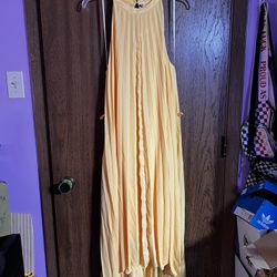 Long Yellow Pleated Dress