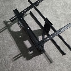 Full Motion TV Wall Mount