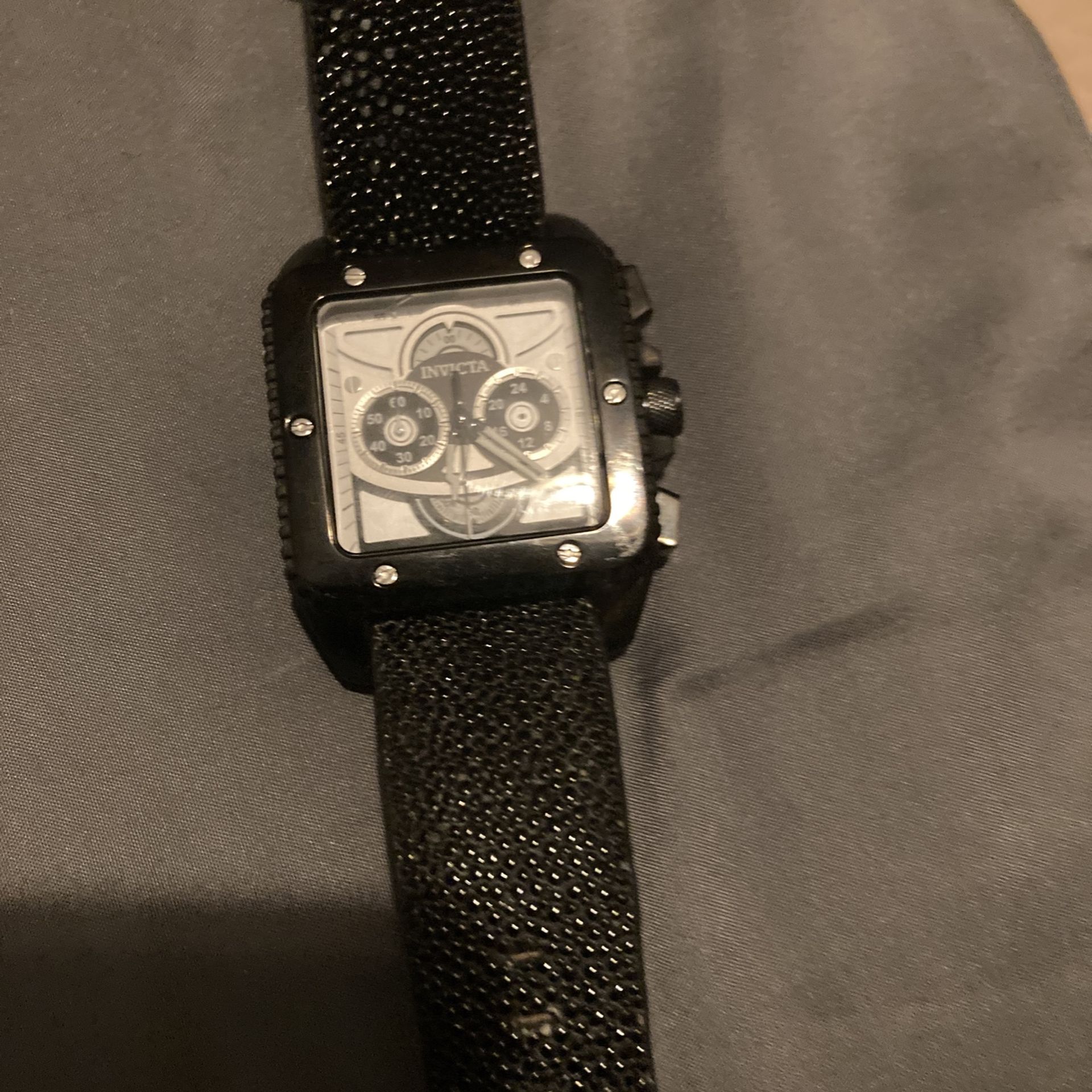 Square Face Black ,stingray Band