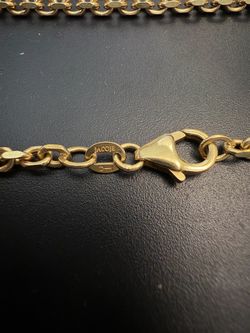 18k 24” chain.