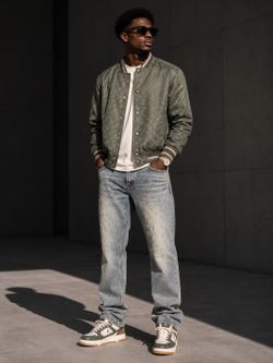 Jacket Sz L, shoes Sz 10, jeans Sz 36 DM me