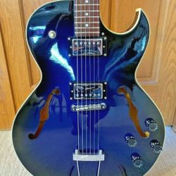 Epiphone ES135-BB Limited Edition Hollow Body Electric Guitar with new Hard Case
