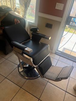 Professional leather barber chair with recliner and headrest