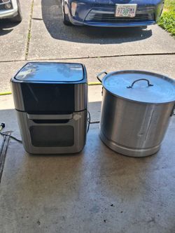 Air fryer and pot