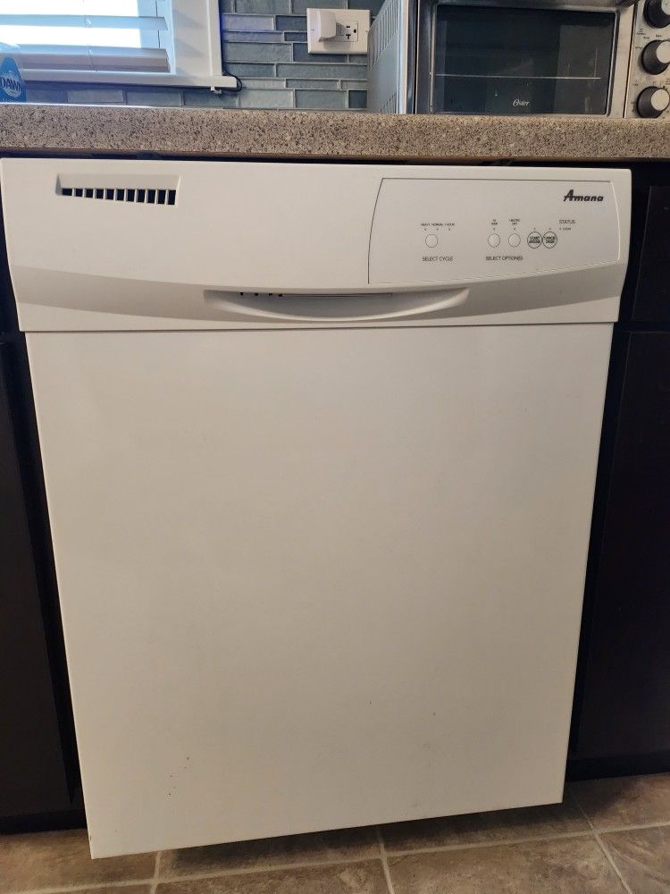Dishwasher  Great Condition Amana