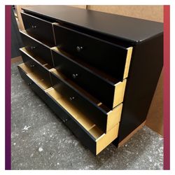 8 drawers dresser / Eight drawers dresser