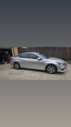 2020 Nissan Altima